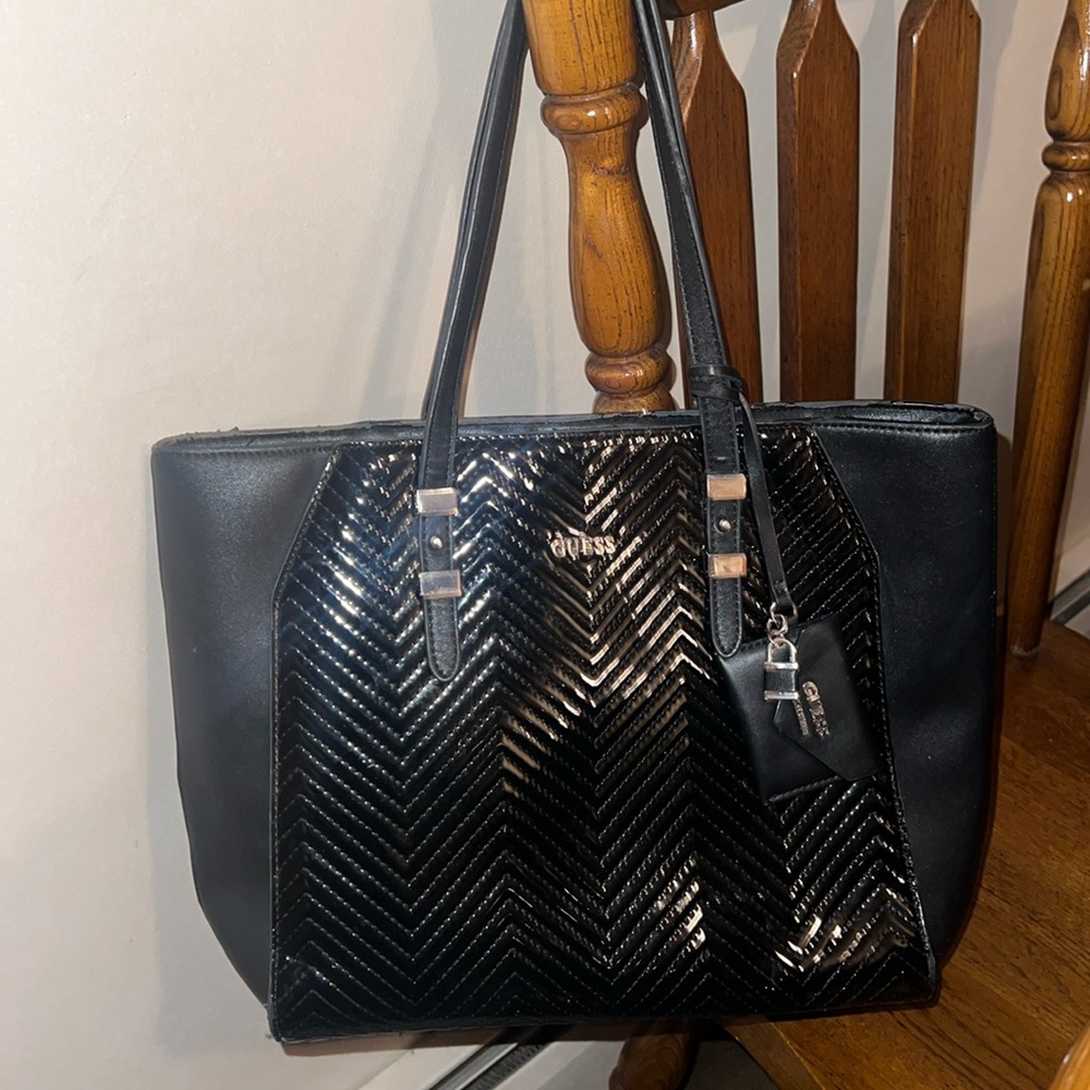 Guess Tote purse